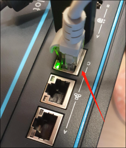 UNO-148 網路埠示意圖